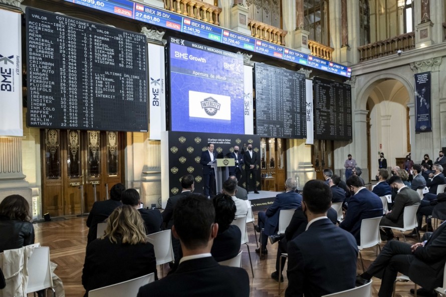 A perro flaco... Uno de los mayores traders de Wall Street se pone bajista (y mucho) sobre CF Intercity