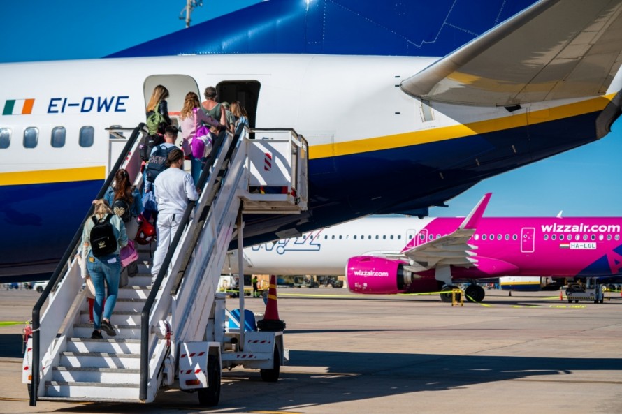 Las nuevas rutas y el turismo espolean el aeropuerto de Castellón: alcanza en julio el mejor resultado mensual de pasajeros de su historia