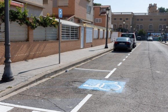 El Ayuntamiento de València baja la velocidad de tráfico en un tramo de la Malva-rosa tras las quejas vecinales