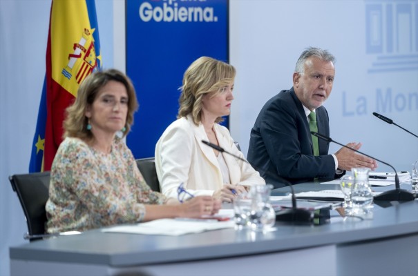El Gobierno aprueba prorrogar un año el plazo para que hijos y nietos de exiliados puedan pedir la nacionalidad

