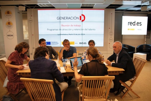 Transformación Digital y Ciencia presentan el programa para la formación en IA, dotado con 120 millones
