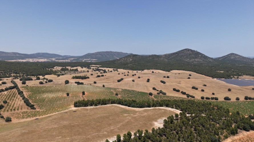 El rechazo al macrovertedero de Zarra cruza fronteras: une a municipios valencianos y de Albacete