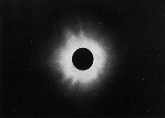 Antes de que el eclipse inunde nuestras pantallas: así lo filmó el cine valenciano en 1905
