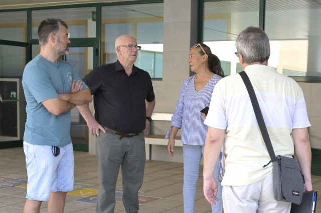 El CEIP Rosa Serrano de Paiporta recibe la visita del equipo técnico que ejecutará las obras del forjado sanitario 
