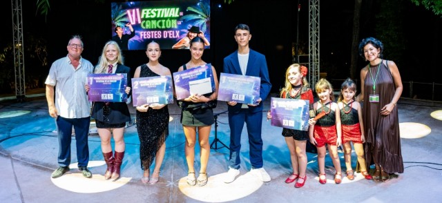 El VI Festival de la Canción de Festes d'Elx corona a sus ganadores en el Hort de Baix