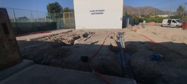 Santomera inicia las obras para modernizar el Recinto de Petanca y avanza con las mejoras del Campo de Hockey