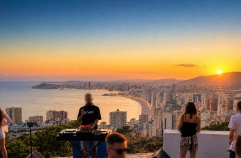 La Policía de Benidorm clausura una 'rave' en el parque natural de Serra Gelada con sátira: 