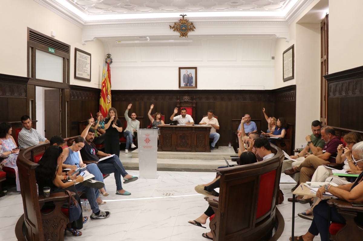 Imagen del pleno ordinario de agosto en el Ayuntamiento de Sagunto.