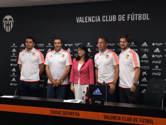 El Valencia CF renueva a Curro Torres un año más