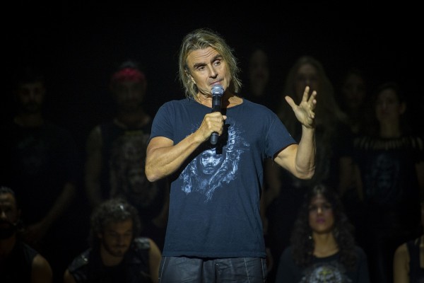 Detenido Nacho Cano por contratar presuntamente a inmigrantes irregulares para su musical 'Malinche'
