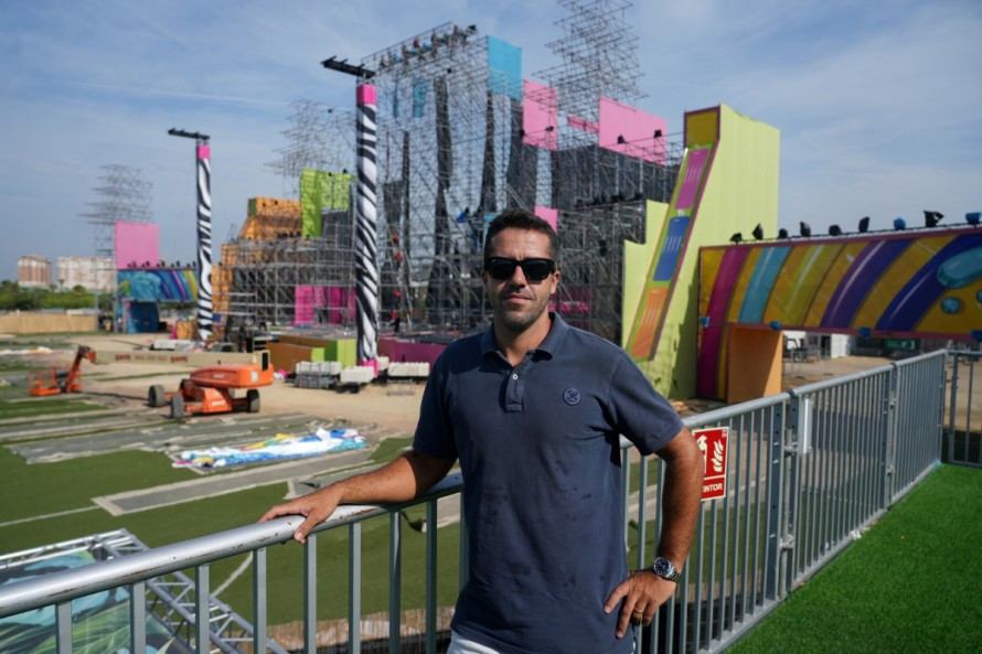 Javi tiene un trabajo de altura