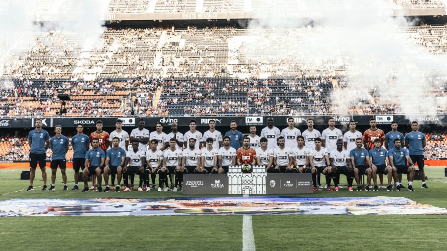 El Valencia se presentó en el último Trofeu Taronja en Mestalla con tres caras nuevas