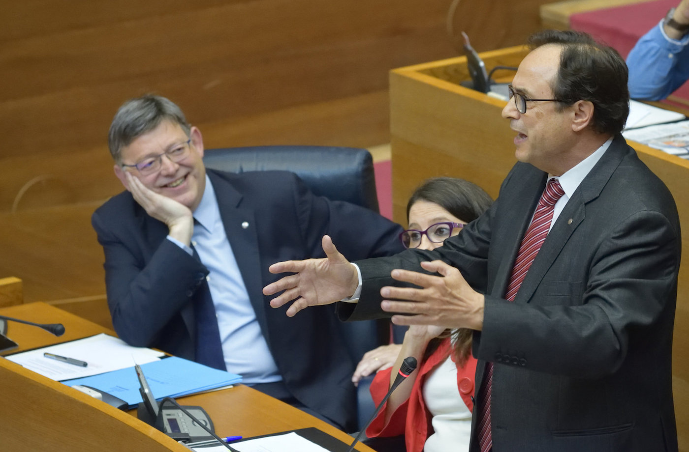 El FLA que no llega: Montoro pide al Consell retoques en su plan de ajustes