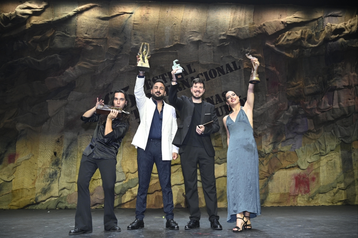 Karlos Nao, Rafa del Calli, Pablo Barrionuevo y Lucía La Bronce. - Foto: CANTE DE LAS MINAS Karlos Nao, Rafa del Calli, Pablo Barrionuevo y Lucía La Bronce.