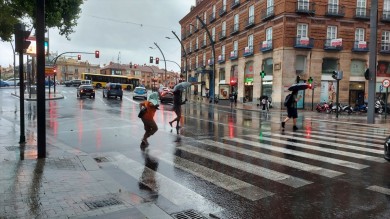 Lunes de lluvias y tormentas: alerta por posible granizo con vientos muy fuertes en Altiplano, Noroeste,  Guadalentín y Vega del Segura