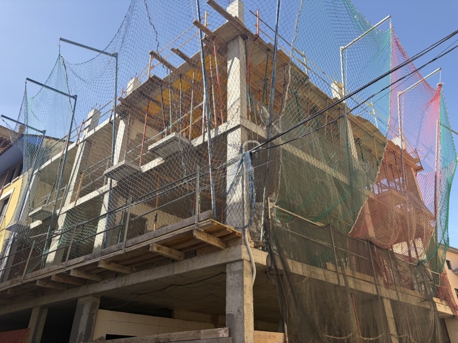 El coste de la vivienda: 1.338 € netos al mes, el salario mínimo para poder comprar una vivienda en Castellón 