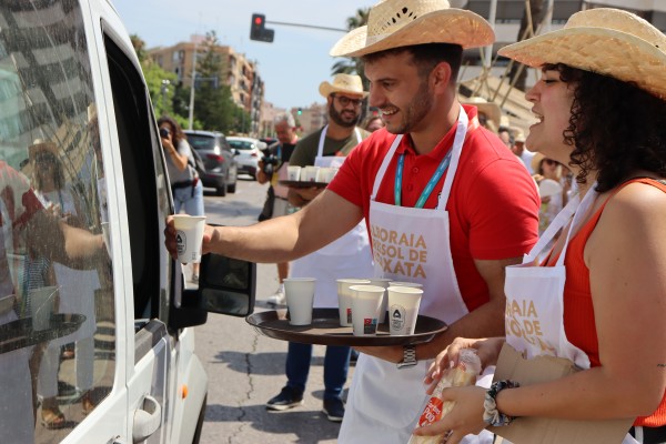 Alboraia celebra el Día de la Horchata en su 42 edición por todo lo alto