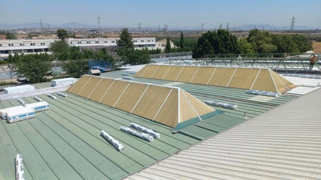  Las aulas del empleo en El Palmar estrenan cubierta: más luz y mejor aislamiento para la 