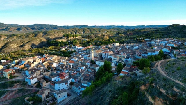 Compromís insta al Gobierno a paralizar el macrovertedero de Zarra por su cercanía a la central nuclear de Cofrentes