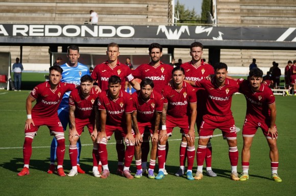 El Murcia tiene las dudas de los medios Chema Núñez y Sergio Moyita para el debut liguero en Alicante