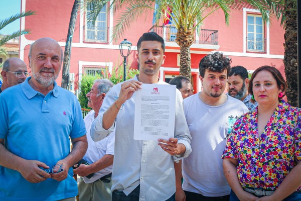 IU registra en los ayuntamientos una moción para reforzar la inspección laboral en el campo