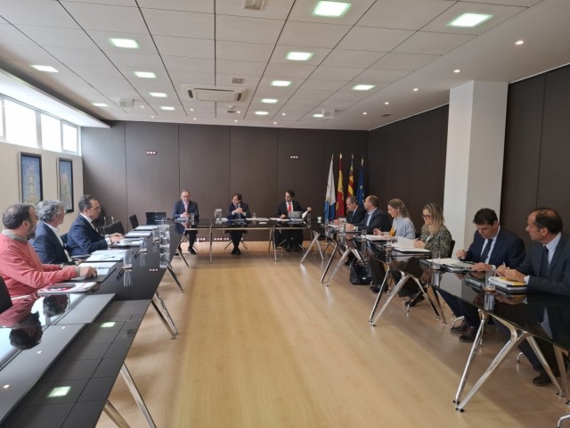 El Puerto de Alicante se 'pone duro' con los conflictos de interés: los consejeros pueden estar obligados a abstenerse tras el 'affaire Regus'
