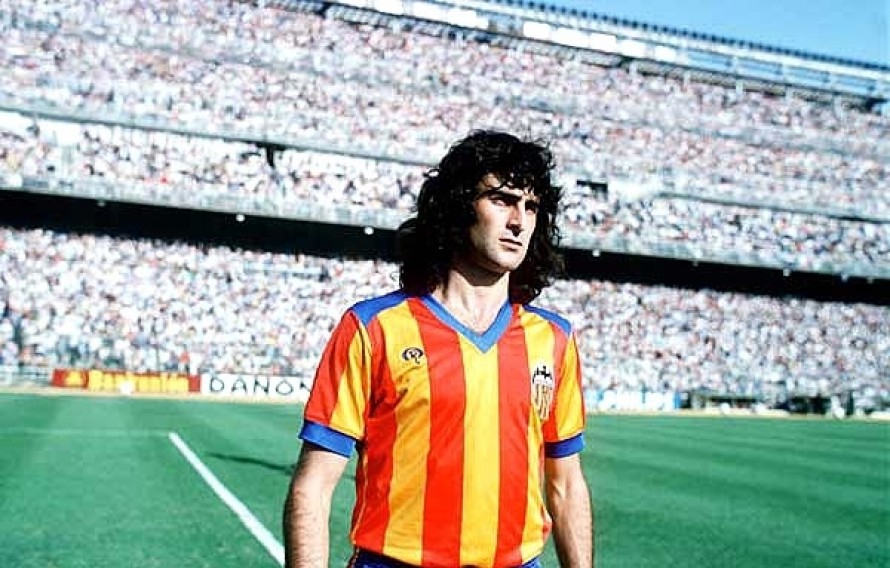 Medio siglo de la llegada de Mario Kempes, la gran figura de la historia del Valencia