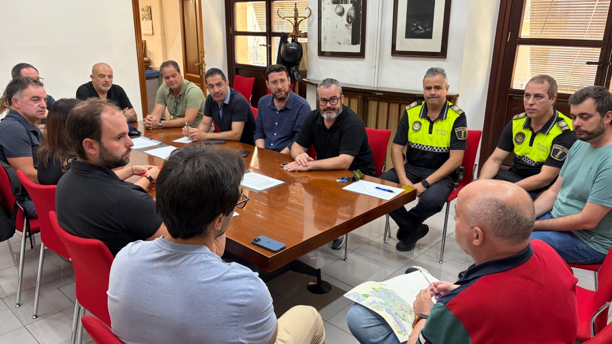 Reunión celebrada en el Ayuntamiento para evaluar los daños.