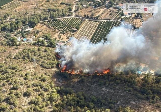 Estabilizado el incendio forestal en Llíria
