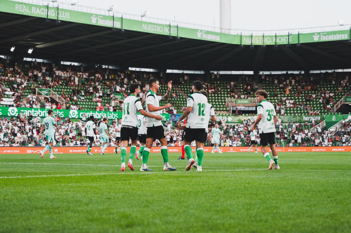 Amistoso Racing de Santander-Deportivo Alavés.