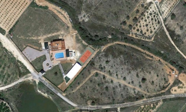 Dos casas rurales, un restaurante y una zona de eventos: proyectan en Alcalà un complejo turístico de 9.500 m²