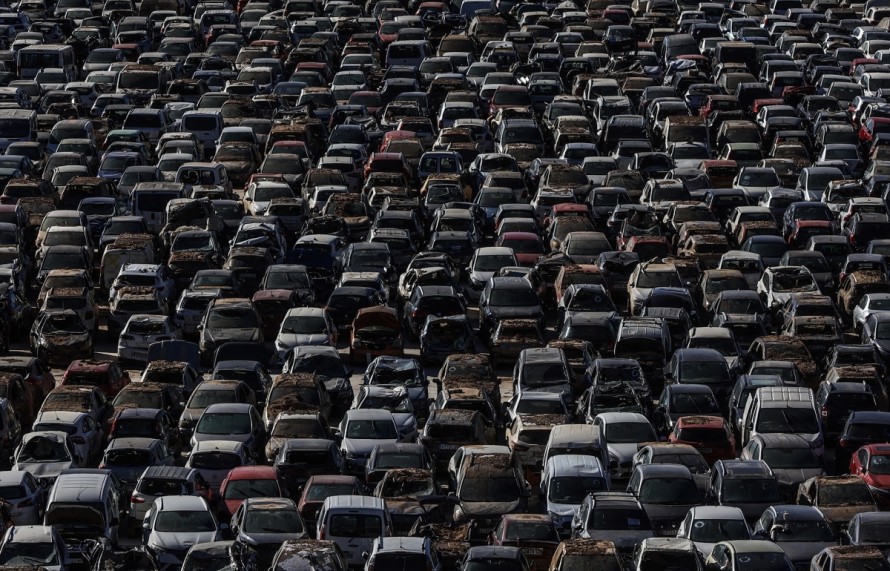 La UE aplica desde mañana las reglas para que los coches tengan un 25% de plástico reciclado en 10 años