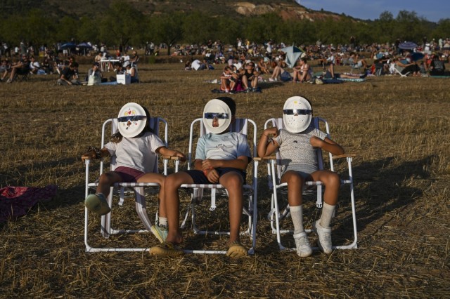 El eclipse en Aras de los Olmos, en imágenes