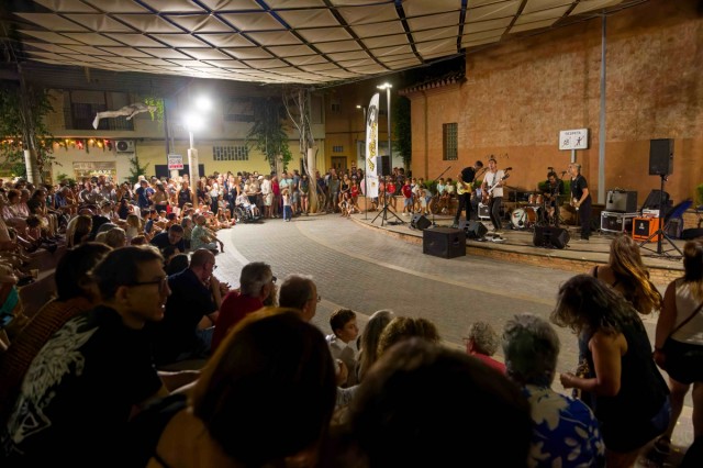 Benicàssim impulsa el talento musical local con una categoría de jóvenes emergentes en Pop Al Carrer