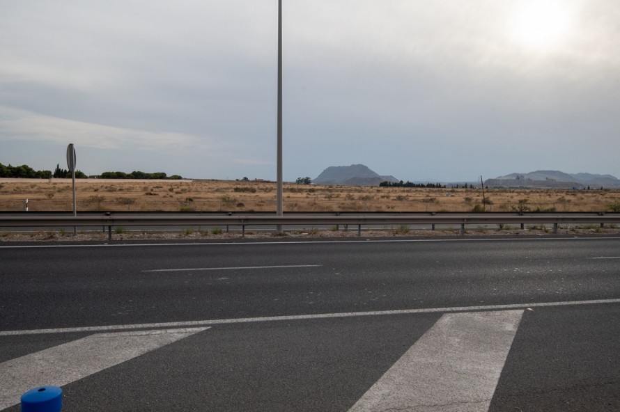 Alicante, abocada a crecer por Rabassa: viviendas, tercer hospital, comandancia y nuevo pabellón polideportivo
