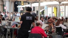 Las ventas del sector servicios aceleran su crecimiento en junio al 8,8% y suman 27 meses de ascensos