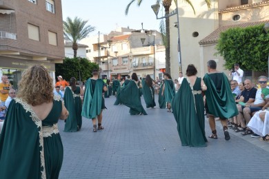 Fortuna viaja 2.000 años atrás con un desfile de más de 600 sodales