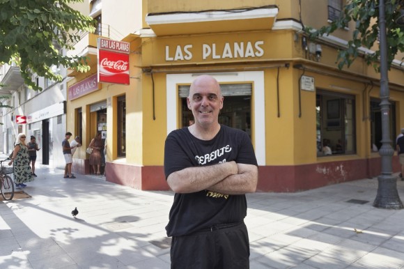 Tres generaciones y casi 80 años tras la barra: el Bar Las Planas, templo del almuerzo en el Grau de Castelló
