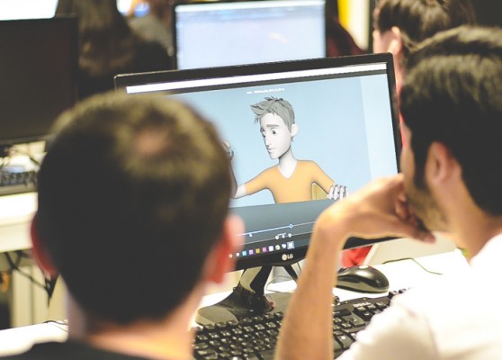 Panoramis crece con 'Coco School': una escuela del audiovisual que capta a universitarios de México 
