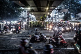 Al menos 14 muertos en Indonesia tras un terremoto de magnitud 7,7 en la isla de Flores