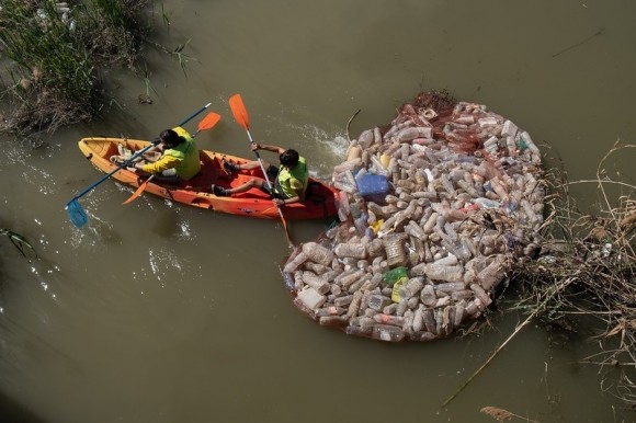 Greenpeace denuncia que el nuevo Reglamento Europeo de Envases 