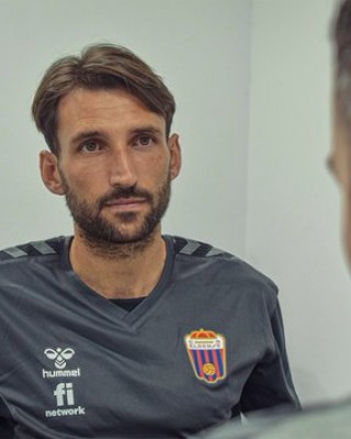 El Eldense empieza a trabajar con 23 jugadores a la espera de 'Simo'