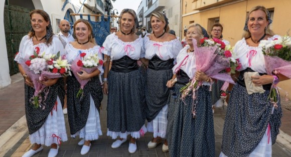 Cabo de Palos arranca sus Fiestas Patronales con el nombramiento de Noelia Arroyo como madrina de las pescadoras