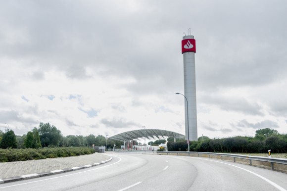 Santander cierra esta semana la compra de Webster para crecer en Estados Unidos