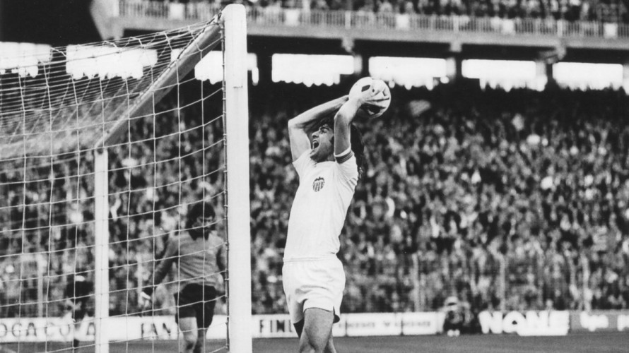 Se cumplen 50 años del debut de Kempes con el Valencia CF