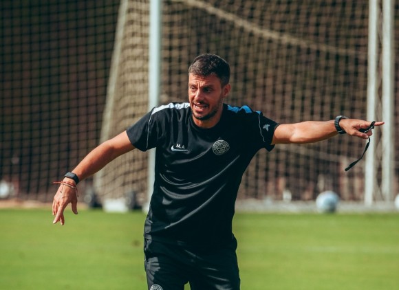 Sin red y con tres delanteros: así ve al Elche CF, de cara al debut liguero, Martín Anselmi
