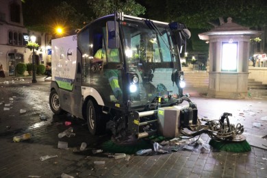 El servicio de limpieza de Elche recoge 300 toneladas de residuos durante las fiestas