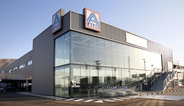 Aldi inaugura su primera tienda en Paterna