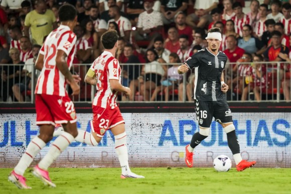 El CD Eldense sucumbe ante uno de los cocos en su regreso a LaLiga Hypermotion