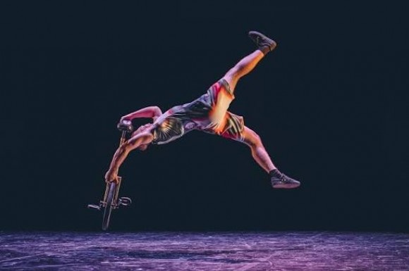 Circo, teatro gestual, clown y danza urbana en la 10ª edición del Festival HOP! Villena